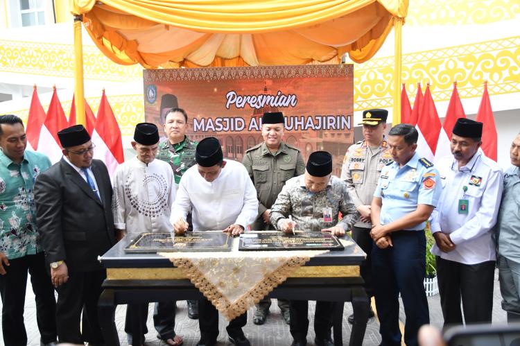 Pengembangan_Sarana_Infrastruktur_Masjid_Al_Muhajirin_dari_CSR_BRK_Syariah_Diresmikan_Gubernur_Kepri_6